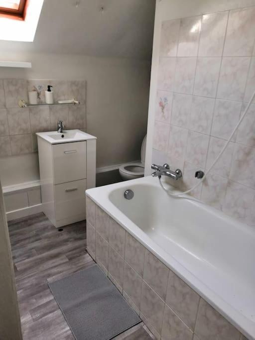 ריימס Appartement Saint Thierry מראה חיצוני תמונה
